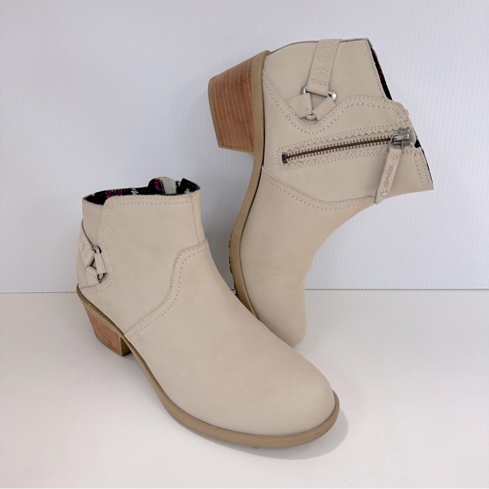 Teva Cream Ankle Boots